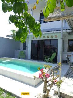 Casa white Surbakti - Ungasan - 0
