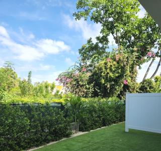 Modern 2 bedroom walking distance to the beach! - West Bay - 6