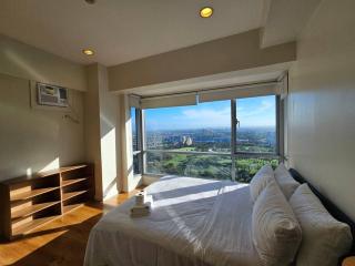 The Infinity Towers in BGC - Simple, Elegant & Spacious 2 Bedroom - Manila - 0
