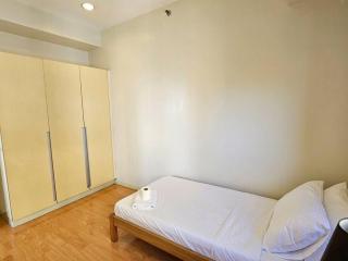The Infinity Towers in BGC - Simple, Elegant & Spacious 2 Bedroom - Manila - 8