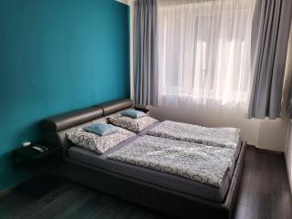 Lovely apartment near the center - Prague - 6
