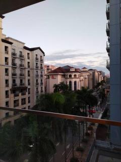 Modern Condo Infront of NAIA T3 (Virluxe Suites) - Manila - 6