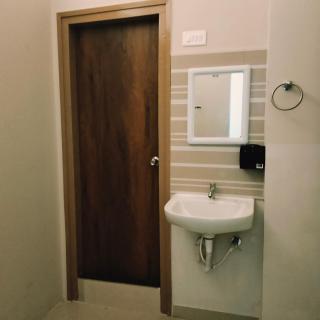 Nester Rooms - Guwahati - 8