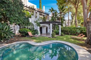 Club Sierra sleek apartment Puerto Banus by Costarentals - Ref M1 - Marbella - 1