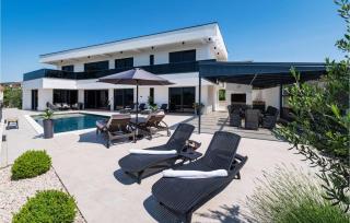 Villa Royal Hill with pool - Maslenica - 2