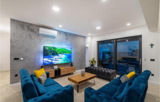 Villa Royal Hill with pool - Maslenica - 1