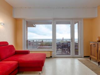 Ground floor apartment with sea view and garage - 2