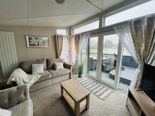 White Swan Lodge - 5