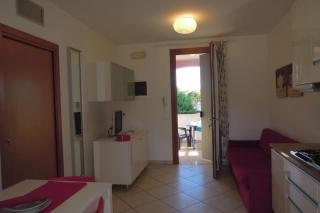 Modern three room flat with pool - 7