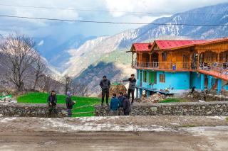 SkY Home Stay at Dayara Bugyal Trek Point Raithal - 6