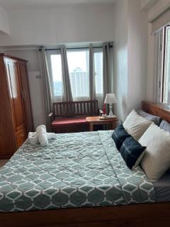 Avery Condo Suite at the Beacon Makati - Manila - 0