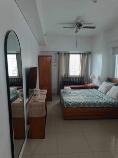 Avery Condo Suite at the Beacon Makati - Manila - 6