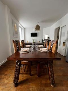 Grand F2 proche du centre ville. - 4