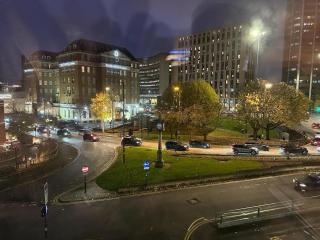 Lush Jacuzzi Apartment with Balcony - Birmingham - 1