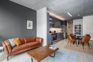 Blueground River N gym pool nr Riverwalk CHI-128 - 9