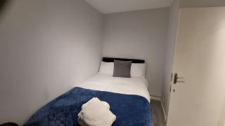 2-Bed Apartment Sleeps 7 with Wi-Fi - Londen - 1