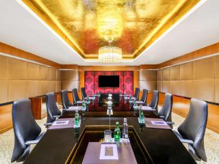 Sofitel Mumbai BKC - Bombay - 2
