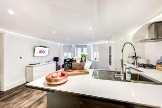 Luxury 1 Bed Apartment with Private Terrace & Parking - Heart of Wanstead Village - Londra - 9
