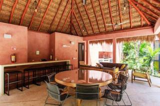 Vibrant Condo, FiberOptic WiFi, Workspace & a Pool - Tulum - 9