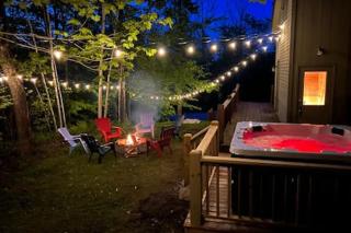 Wine Moose w Hot tub Fireplace Sauna 9min to Mt Snow - Dover - 9