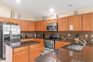 5 Bedrooms 3 Bathrooms Veranda Palms 4458 Np - 4