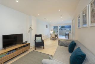 Sunny Eco Home minutes from the beach (Tamsin) - 1