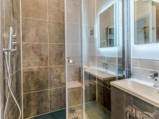 Luxury studio above the stunning Tenby Harbour - 6