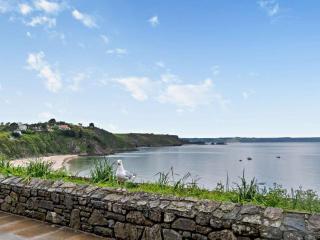 Luxury studio above the stunning Tenby Harbour - 2