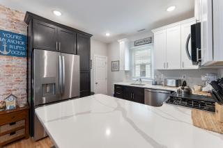 232 W Pine Ave 4 Beds, 2 Baths - 1