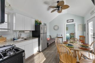 232 W Pine Ave 2 Beds, 1 Bath - 6