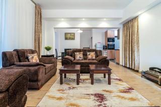Luxury Oasis: 2 BR Haven in Prime suburb - Nairobi - 3