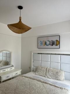 Stylish one bedroom apartment in Kitisuru with a pool and gym - 0