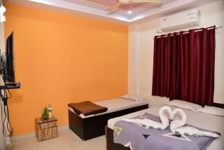 Hotel Sai Santosh - Shirdi - 1