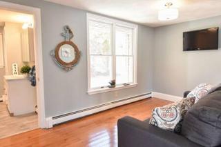 400 Yards to the Beach Dogs Welcome - 2