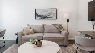 Landing Modern Apartment with Amazing Amenities (ID8167X2) - 0