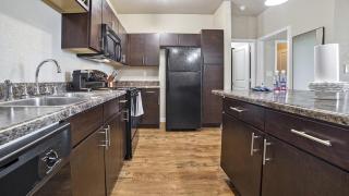 Landing Modern Apartment with Amazing Amenities (ID4961X13) - 4