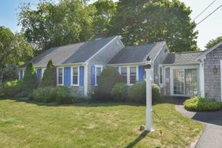 Minutes to Nantucket Sound Beaches - 4