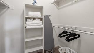 Landing Modern Apartment with Amazing Amenities (ID8459X71) - 1