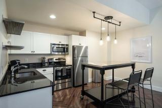 Landing Modern Apartment with Amazing Amenities (ID1787X82) - 0