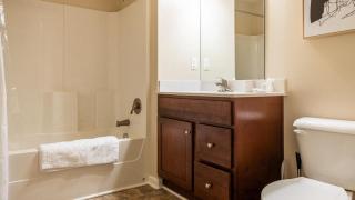 Landing Modern Apartment with Amazing Amenities (ID9647X69) - 6