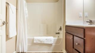 Landing Modern Apartment with Amazing Amenities (ID9647X69) - 1