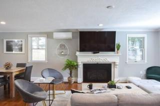 Contemporary Gem with Private Pool - Barnstable - 2