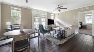 Landing Modern Apartment with Amazing Amenities (ID4287X36) - 8