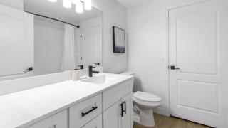 Landing Modern Apartment with Amazing Amenities (ID9845X19) - 1