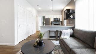 Landing Modern Apartment with Amazing Amenities (ID9448X41) - 7