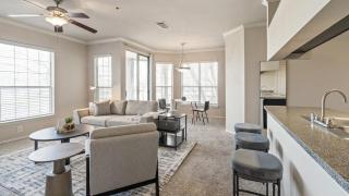 Landing Modern Apartment with Amazing Amenities (ID8229X54) - 6