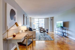Landing Modern Apartment with Amazing Amenities (ID4403X17) - 0
