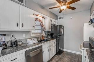 Mins from Parks Hiking & Dining- Brick Bungalow - Memphis - 9