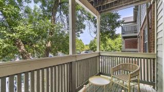 Landing Modern Apartment with Amazing Amenities (ID9693X57) - 2