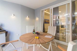 A Spacious & Modern Apart by the sea - Happy Rentals - St Paul's Bay - 4